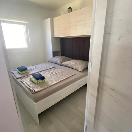 Holiday home Mobile Lara