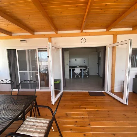 Mobile Lara Holiday home Drage